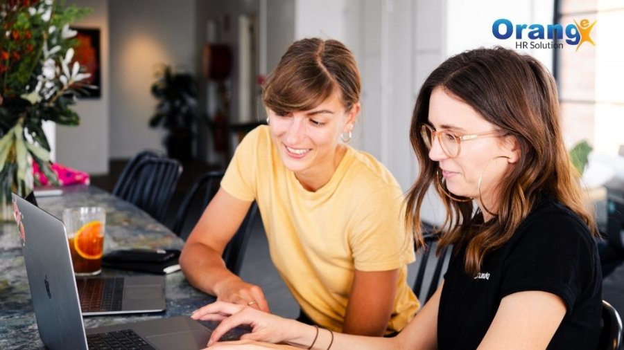 Tips Mengkritik Atasan dengan Tepat