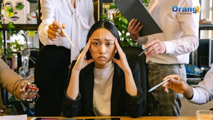 Mengapa Perusahaan Harus Beralih ke Payroll Outsources?